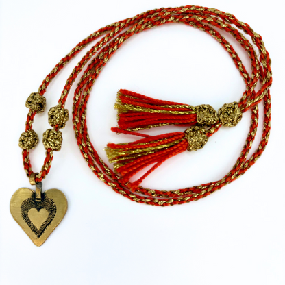 Sautoir grigri cœur détail médaille pompons tressé beloves