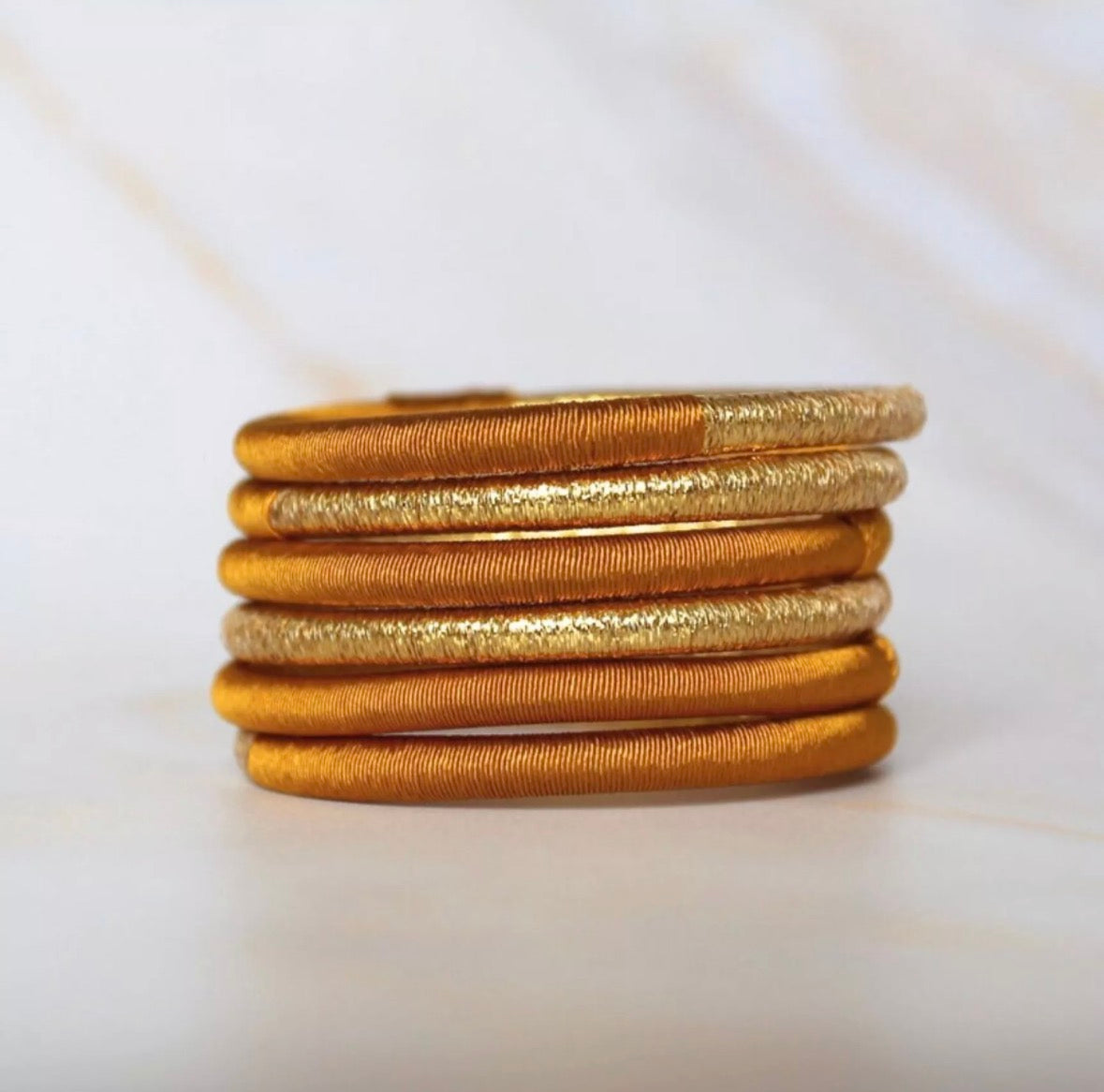 Jonc dahabi miel lurex doré stack artisanal Maroc beloves